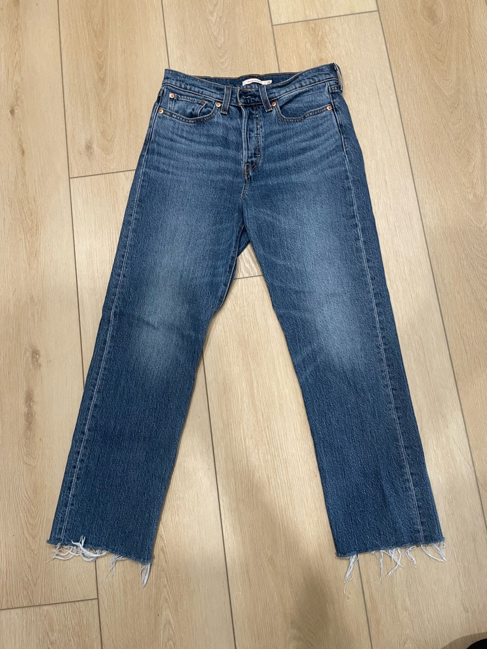 Big E Levi’s wedgie straight leg jeans women sz 28
